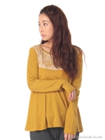 【OUTLET】刺しゅう使いカットソー/ブラック