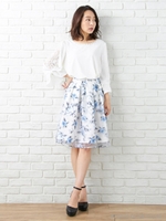 【3/17ヒルナンデスご紹介商品】【春の新作】装飾付JZベルスリーブ/TOPS/オフホワイト