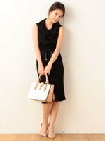 ドッキングスリットワンピース/オフベージュ