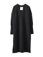 Ｖネックサイドスリットニットワンピース/ブラック