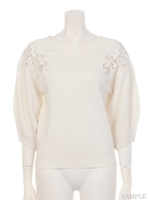 ボリュームスリーブ刺繍ニット/ネイビー