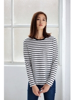 【AZUL by moussy】TC天竺ラウンドヘムラウンドネック長袖プルオーバー/柄RED