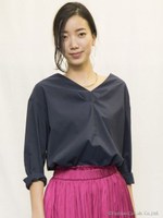 【洗える】Vネックブラウジングタックブラウス/ライトミックス