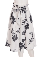 単色FlowerイレギュラーヘムSK/オフホワイト