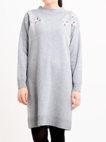 刺繍入りニットワンピース/グレー