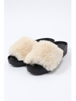 【AZUL by moussy】フェイクファーサンダル/BEG