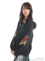 バルキーフラワー刺繍裏毛パーカー/チャコール