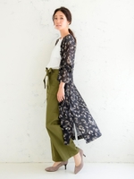 Vネックフラワーガウンワンピース/アイボリー柄