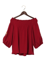 PEツイル袖刺繍シャーリングオフショル/ボルドー