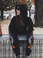 刺繍パーカープルオーバー/ブラック