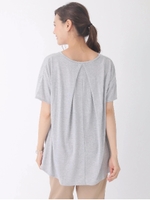 ・後ろタックプルオーバー/アイボリー