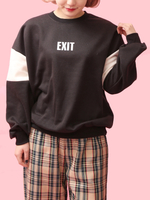 WC/EXITスウェット