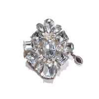 バーバリーブルーレーベル ブローチ 33207 シルバー系