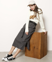 ベルト付きナロースカート