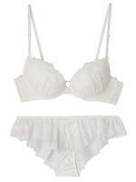 ROMANTIC LACE グラマーアップブラショーツセット/WHITE