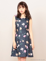 【WEB・ルミネ店限定】タックデザインAラインワンピース/ブルー