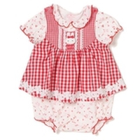 エプロンドレスつきウサギ柄カバーオール