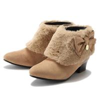 フェイクファーつきブーティー