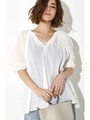 【AZUL BY MOUSSY】衿ギャザースキッパーブラウス/O/WHT