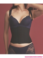 【脇や背中のはみ肉防止！ぜい肉集めてバストへ変換】はみ肉グイ寄せシェイパー/ブラック