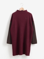 袖配色ロゴ入りニットワンピース/レッド柄