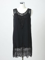 ビーズエンブロイダリーワンピース