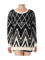 総柄フェザーカシミヤタッチニット