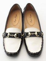 ビットドライビングシューズ