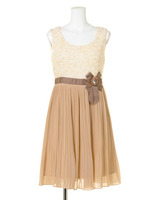 胸バラスカートプリーツワンピース