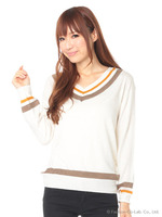 ライン入りカレッジニット