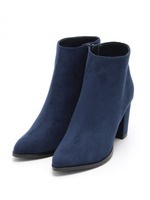 プレーンショートブーツ