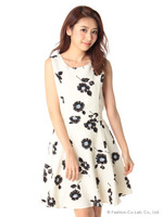 花柄ノースリOP