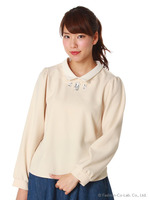 白衿付プルオーバー