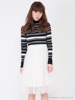 ひざ丈チュールスカート