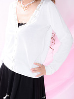 ビジュー付きVネックカーデ