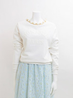 【宮田聡子さんカタログ着用】チェーン付ロゴトップス/グレー