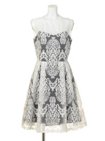 フィット&フレアレースドレス/ホワイト