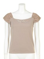 タックチュール袖ビジュートップス/オフホワイト