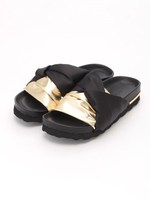 【FEMININE】ツイストフラット/ブラック