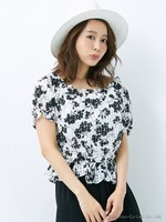 【ヒルナンデスご紹介商品】モノトーン花柄オフショル/TOPS/オフホワイト／クロ