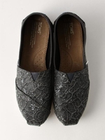 TOMS(トムズ) グリッターレーススリッポン/NAVY