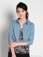 デニムシャツ×オルテガ柄タンクトップ/サックス