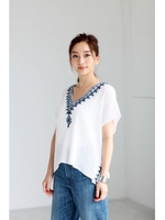 【AZUL by moussy】コットン楊柳カラー刺繍ポンチョプルオーバー/柄RED