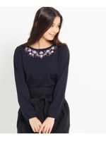 フラワー刺しゅうニットプルオーバー/キャメル(041)