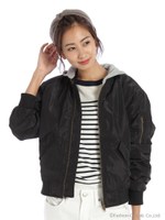 薄中綿フード付ブルゾン/クロ