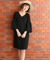 袖フレアポンチワンピース