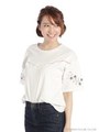 袖花刺繍Tシャツ/オフホワイト