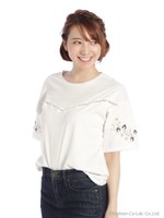 袖花刺繍Tシャツ/オフホワイト