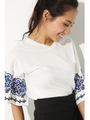 【AZUL by moussy】フレア袖刺繍VネックTEE/WHT