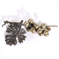 ボタニカルモチーフブローチ 21605 バーバリーズ シルバー さりげない小物づかいに